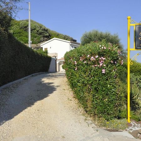 Bed & Breakfast Ajo A Casa Castelsardo Exterior photo