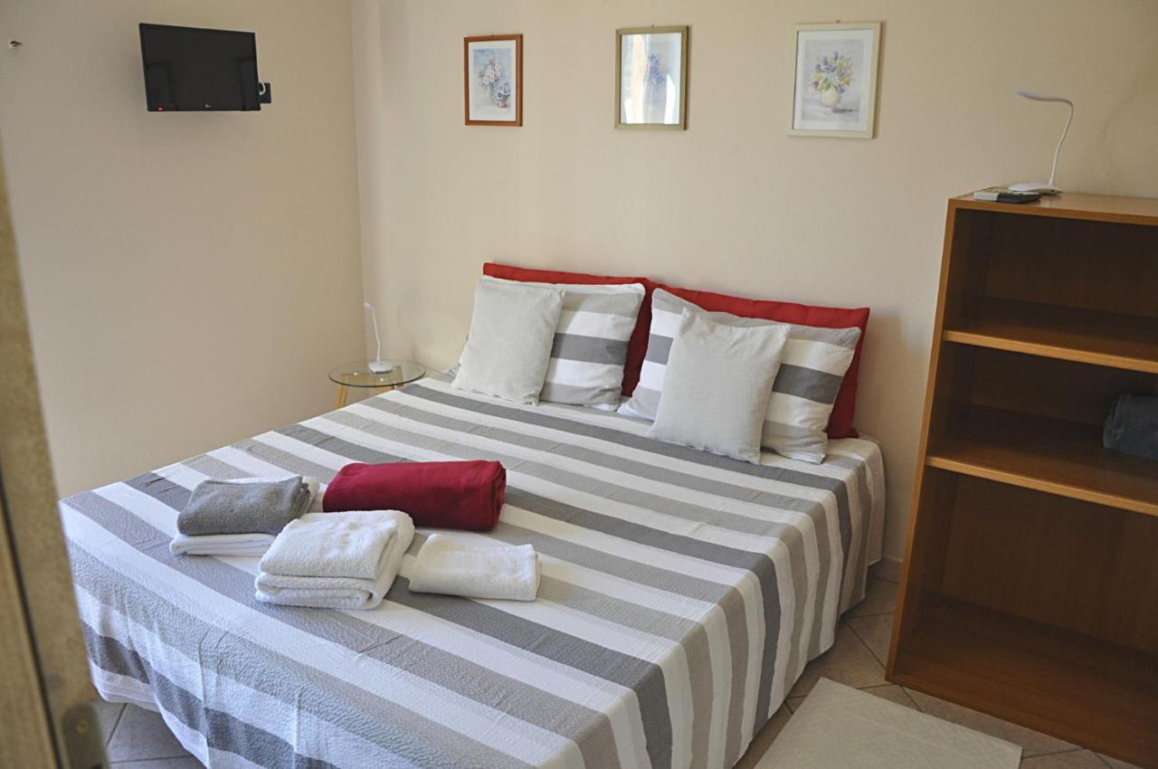 Bed & Breakfast Ajo A Casa Castelsardo Exterior photo