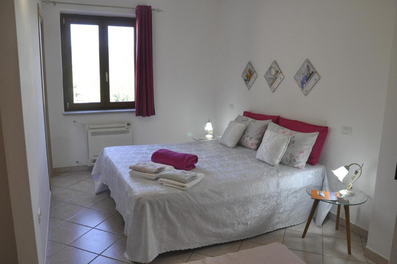 Bed & Breakfast Ajo A Casa Castelsardo Exterior photo